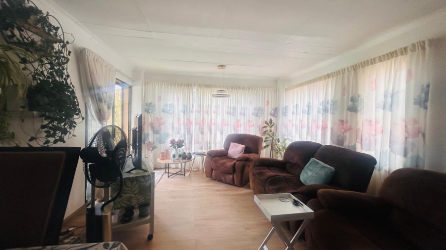 2 Bedroom Property for Sale in Sasolburg Ext 11 Free State